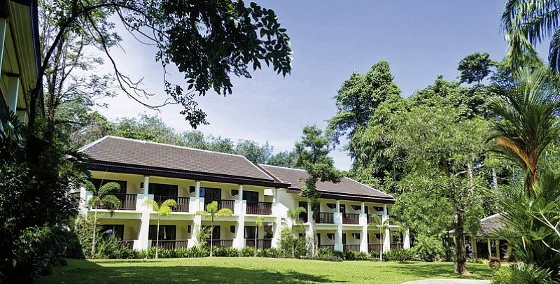 The Leaf on the Sands by Katathani