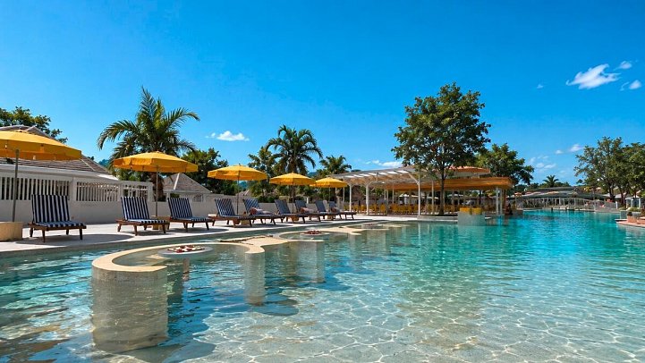 The Sun Club Khao Lak