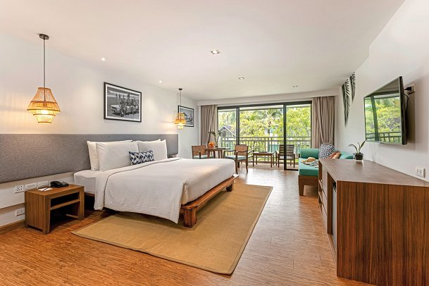 Outrigger Khao Lak Beach Resort - Wohnbeispiel Premier Garden Balcony (Zimmercodierung UM1)