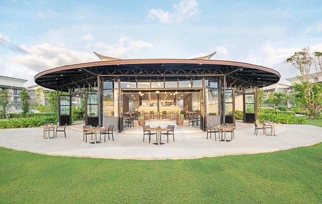 Le Méridien Khao Lak Resort & Spa