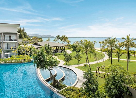 Le Méridien Khao Lak Resort & Spa