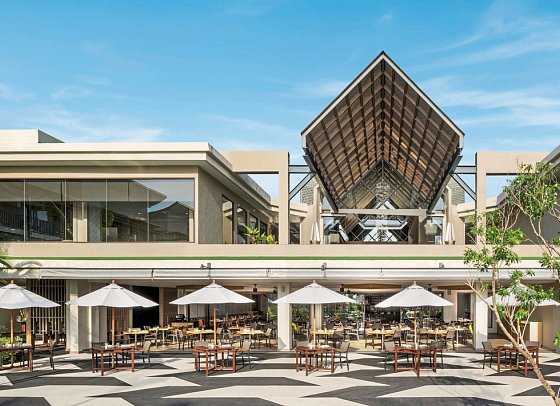 Le Méridien Khao Lak Resort & Spa