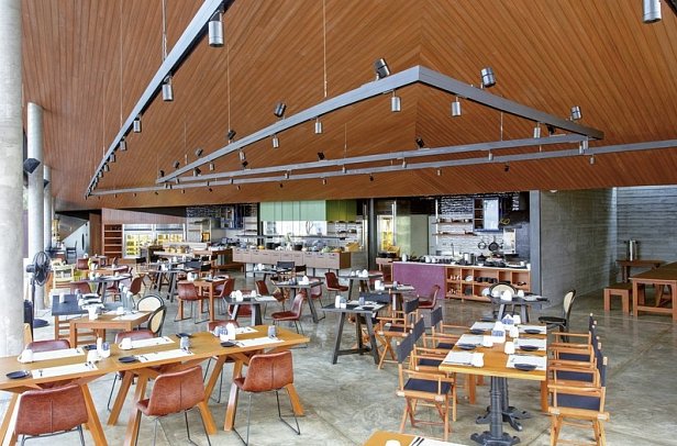 La Vela Khao Lak - Kokulo Beach Club