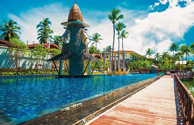 Graceland Khaolak Beach Resort