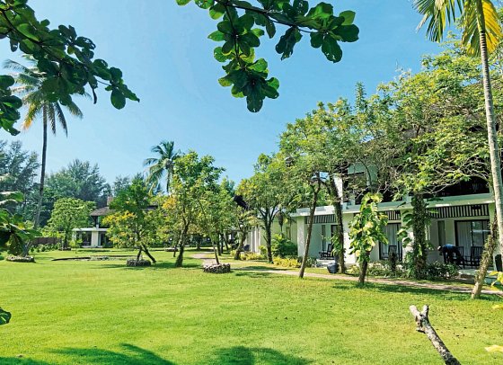 Palm Galleria Resort