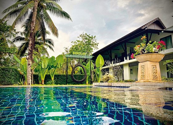 Palm Galleria Resort