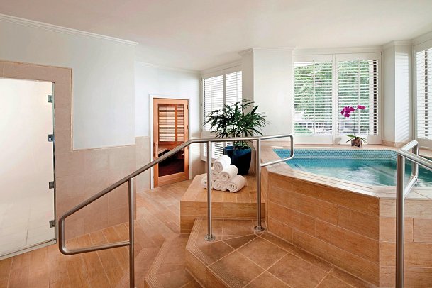 Moana Surfrider, A Westin Resort & Spa, Waikiki Beach