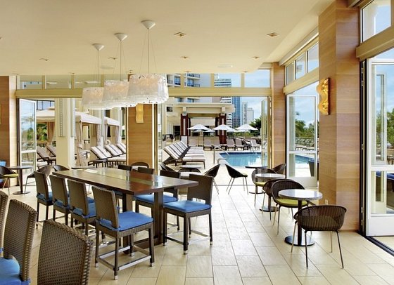 Hyatt Regency Waikiki Beach Resort & Spa