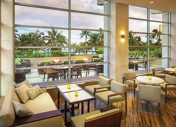 Hyatt Regency Waikiki Beach Resort & Spa - Club Lounge