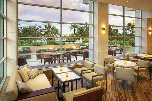 Hyatt Regency Waikiki Beach Resort & Spa - Club Lounge