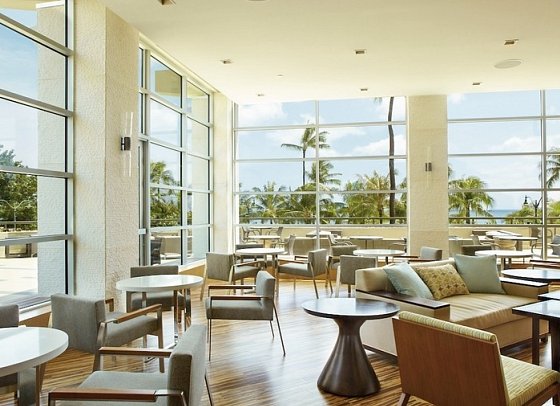 Hyatt Regency Waikiki Beach Resort & Spa - Club Lounge