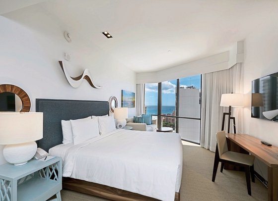 Hyatt Centric Waikiki Beach - Wohnbeispiel 1 King Bed with Ocean View (Zimmercodierung U2M)