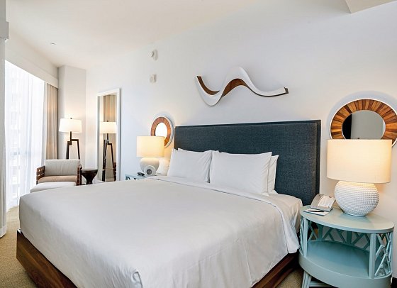 Hyatt Centric Waikiki Beach - Wohnbeispiel 1 King Bed (Zimmercodierung UG2)