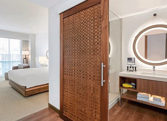 Hyatt Centric Waikiki Beach - Wohnbeispiel Ocean View 1 King Bed (Zimmercodierung U2M)