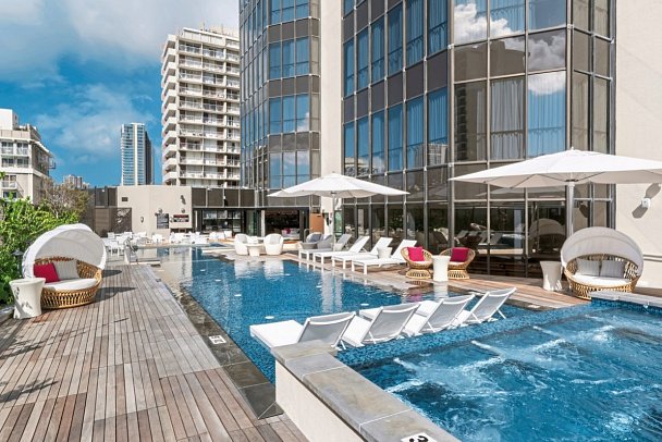 Hyatt Centric Waikiki Beach