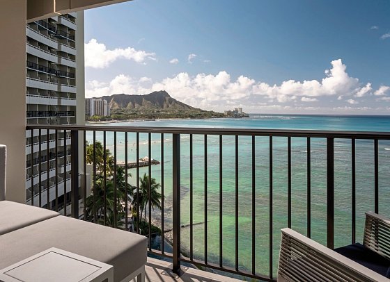 Sheraton Waikiki Beach Resort - Beispiel Balkon Ocean Front (Zimmercodierungen UBO, U1O, U2O & U3O)