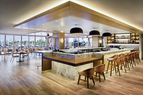 Prince Waikiki - 100 Sails Restaurant & Bar