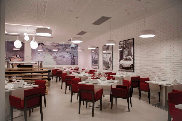 Gran Muthu Almirante Beach