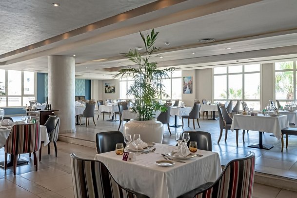 Seven Seas Jolie Bay