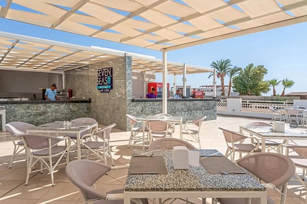 Seven Seas Jolie Bay