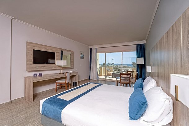 Seven Seas Jolie Bay - Wohnbeispiel Familienzimmer Meerblick (Zimmercodierungen F1M & FBM)