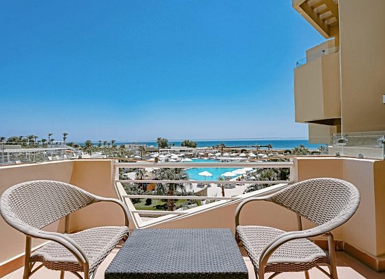 Seven Seas Jolie Bay - Wohnbeispiel Familienzimmer Meerblick (Zimmercodierungen F1M & FBM)