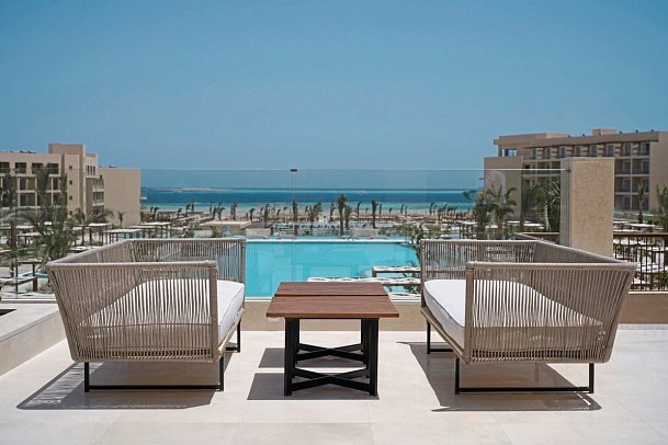 JAZ Elite Asteria - Beispiel Balkon Doppelzimmer Superior Poolblick (Zimmercodierungen DSP & DCP)