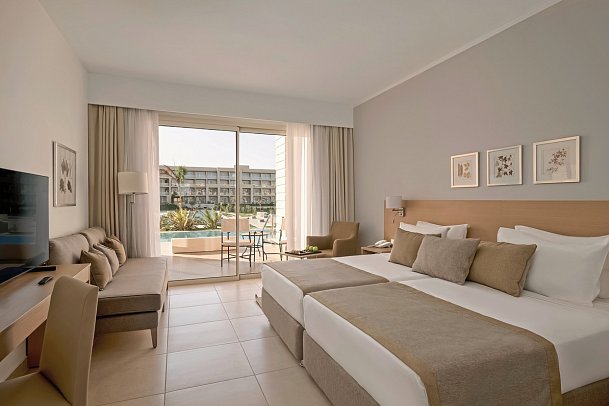 JAZ Elite Asteria - Wohnbeispiel Familienzimmer Deluxe Swim Up (Zimmercodierung FDQ)