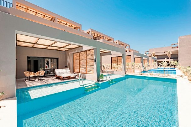 Sentido Naga Bay - Wohnbeispiel Suite Swim Up Beachfront Meerblick (Zimmercodierung WBQ)
