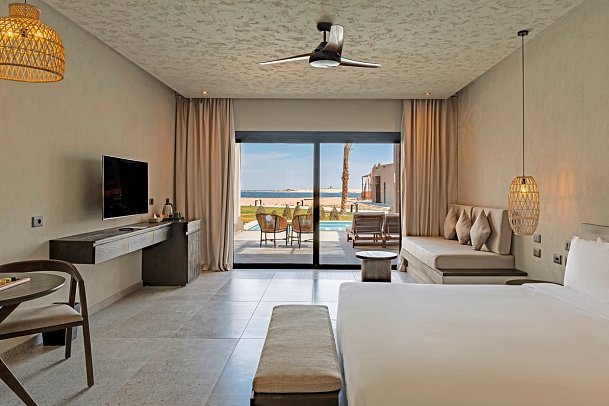 Sentido Naga Bay - Wohnbeispiel Swim Up Beachfront Meerblick (Zimmercodierung WBQ)