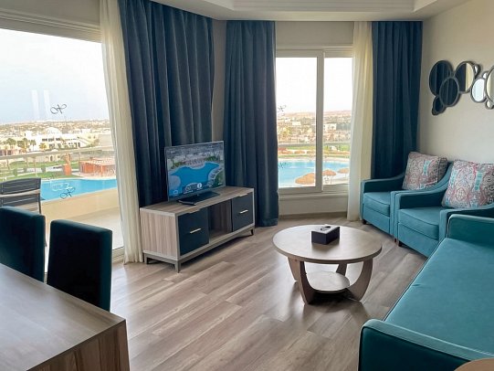 Xanadu Makadi Bay - Wohnbeispiel Juniorsuite Poolblick (Zimmercodierungen J1P & JBP)