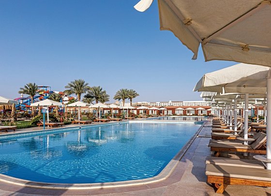 SUNRISE Alora Aqua Park Resort