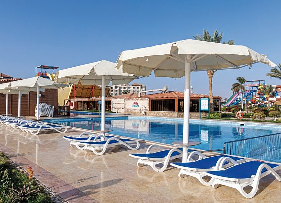 SUNRISE Alora Aqua Park Resort