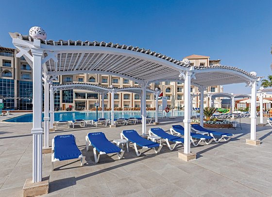 SUNRISE Alora Aqua Park Resort