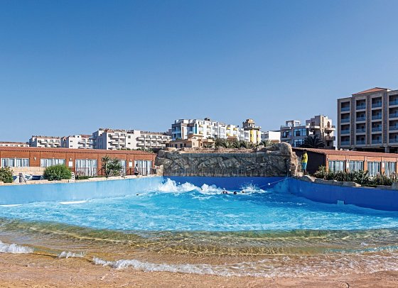 SUNRISE Alora Aqua Park Resort