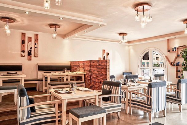 Captain's Inn