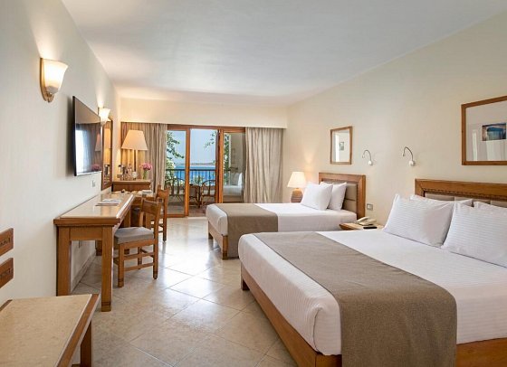 Fort Arabesque - The West Bay - Wohnbeispiel Doppelzimmer Premium Meerblick (Zimmercodierungen DMM & DSM)
