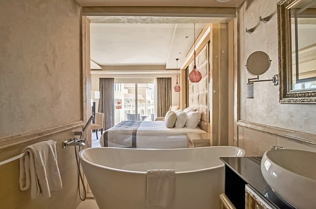KaiSol Romance Resort - Wohnbeispiel Doppelzimmer Deluxe Poolblick (Zimmercodierungen UDP & DDP)