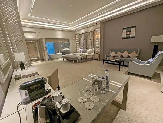KaiSol Romance Resort - Wohnbeispiel Jacuzzi Suite (Zimmercodierungen WB1 & WBP)