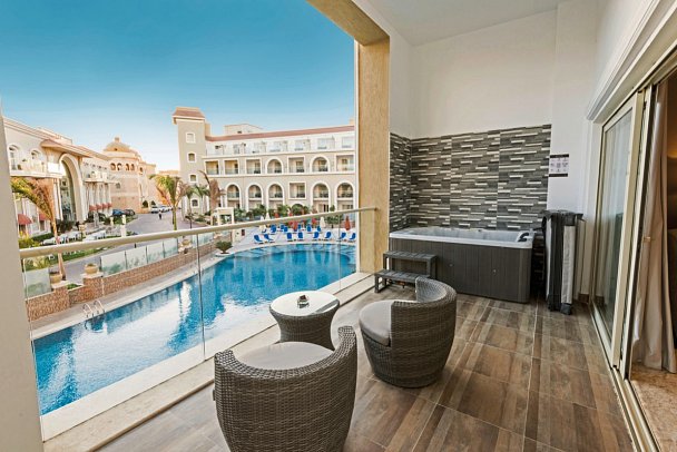 KaiSol Romance Resort - Wohnbeispiel Jacuzzi Suite (Zimmercodierungen WB1 & WBP)
