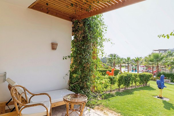 Fort Arabesque Resort & Spa - Wohnbeispiel Doppelzimmer Deluxe seitl. Meerblick (Zimmercodierungen DDN & DCN)