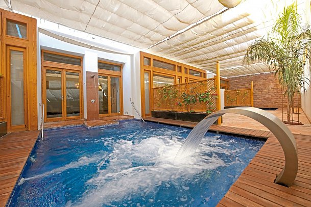 Fort Arabesque Resort & Spa