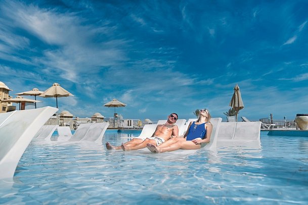 Serenity Alpha Beach