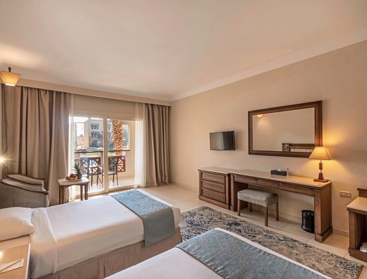 Serenity Alpha Beach - Wohnbeispiel Doppelzimmer Premium Poolblick (Zimmercodierungen DMP, DCP, UMP & DC3)