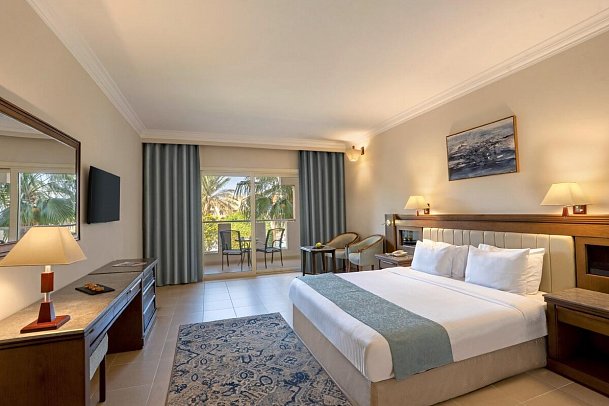 SRNTY Sea Reef - Wohnbeispiel Doppelzimmer Premium Poolblick (Zimmercodierungen DMP, DCP, UMP & DC3)
