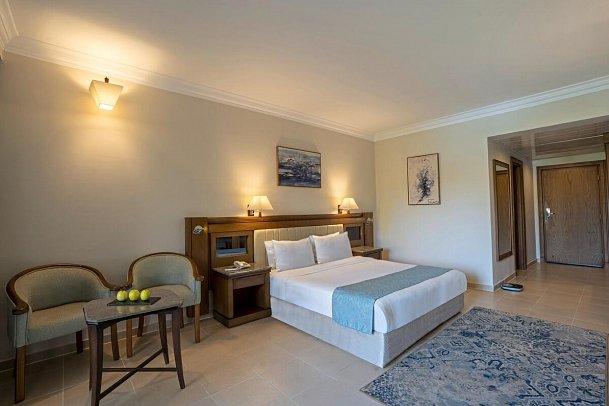SRNTY Sea Reef - Wohnbeispiel Doppelzimmer Premium Poolblick (Zimmercodierungen DMP, DCP, UMP & DC3)