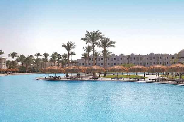 Palm Royale Resort Soma Bay