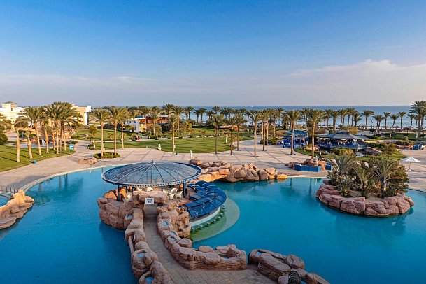 Palm Royale Resort Soma Bay