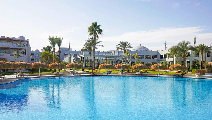 Palm Royale Resort Soma Bay