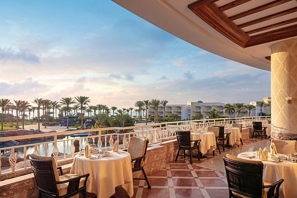 Palm Royale Resort Soma Bay